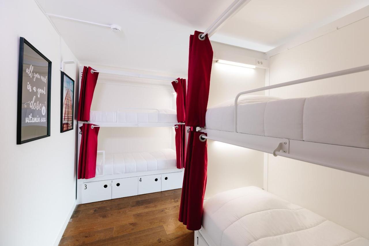 Lisbon South Hostel อัลมาดา ภายนอก รูปภาพ