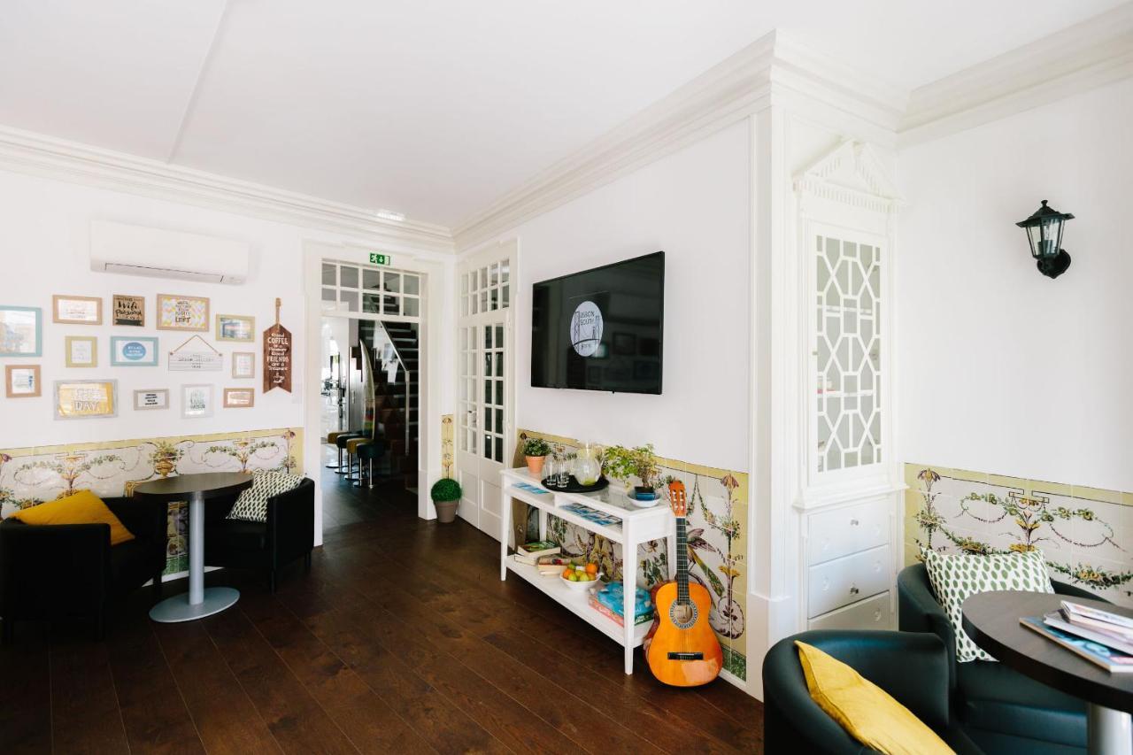 Lisbon South Hostel อัลมาดา ภายนอก รูปภาพ